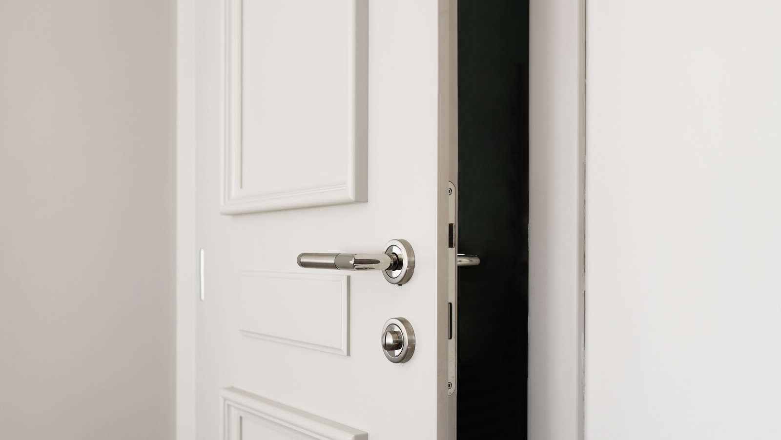 How To Fix A Door That Won't Stay Open