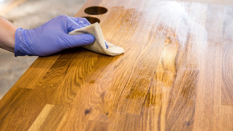 Polishing wood countertop