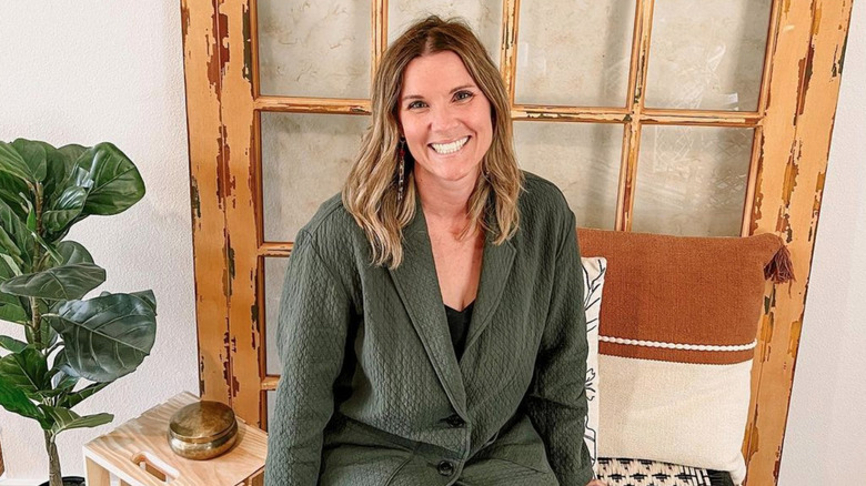 Leslie Davis smiling