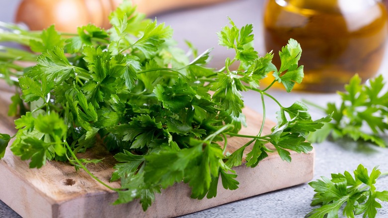 Parsley on cutting board