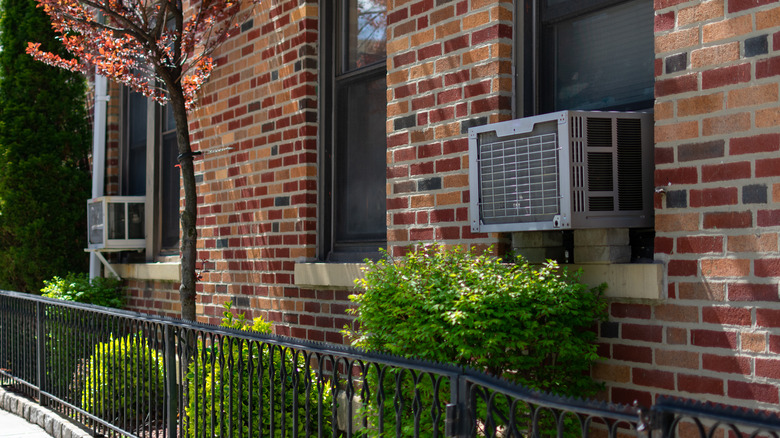 ac units in windows