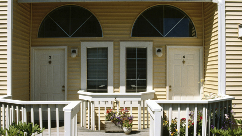 duplex front porch