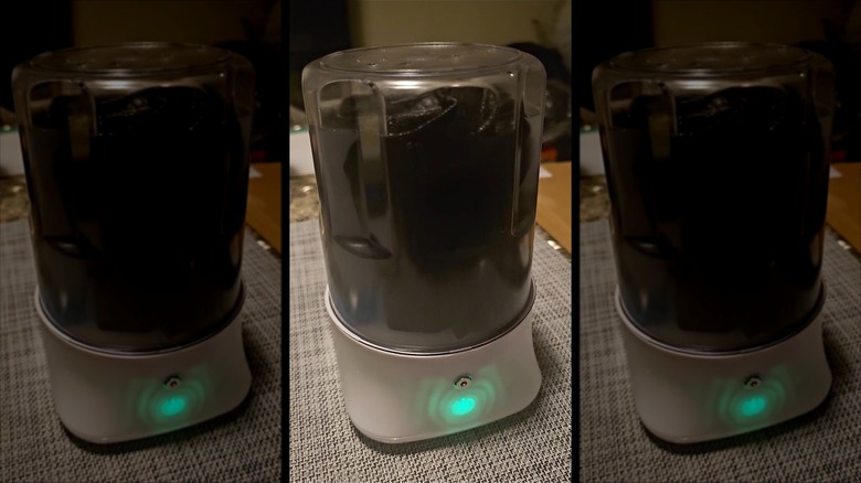 Anbanglin portable washing machine washing clothes.