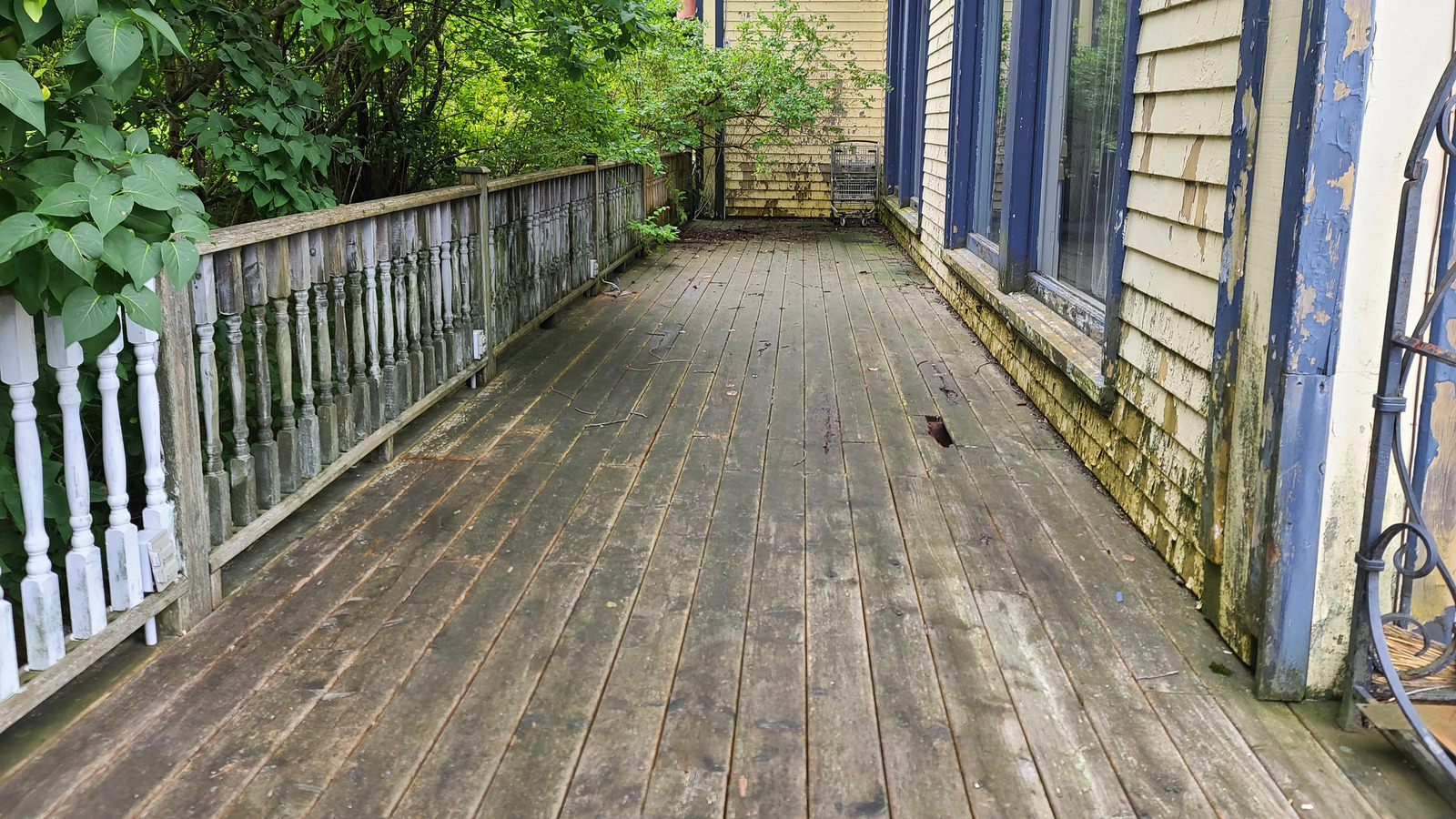 aged-cumaru-decking