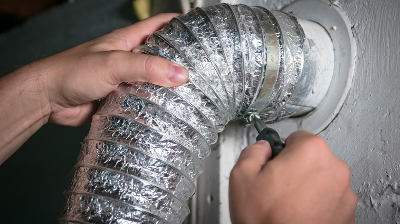 Fixing a dryer vent