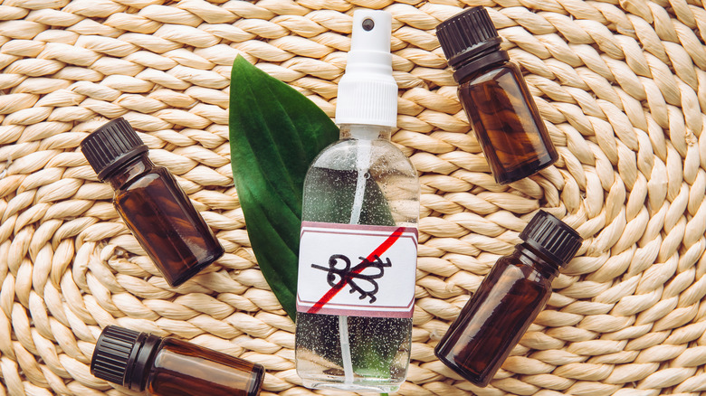 mosquito repellent and essential oils