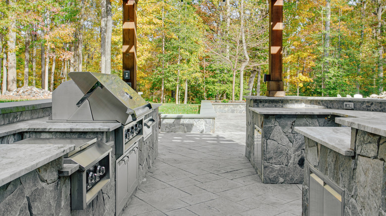 Stone counters in outdoor kitchen
