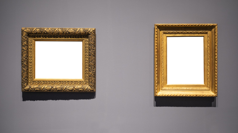 Vintage-style frames with no photos in middle