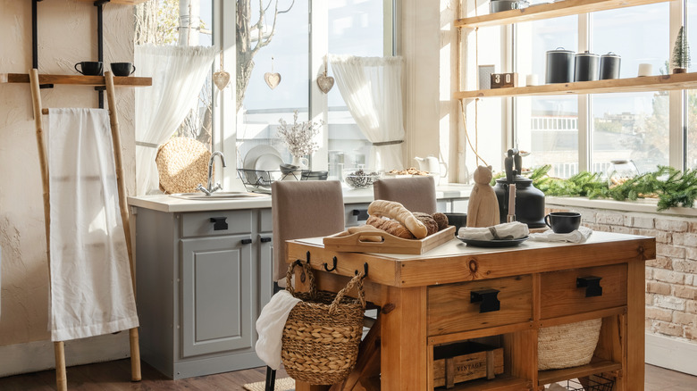Rustic French country kitchen 