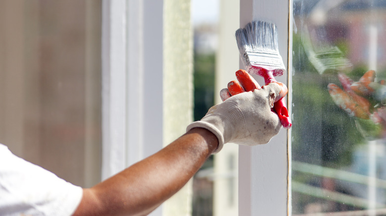 Why Your Fridge Light Bulb Isn't Working And How To Fix It