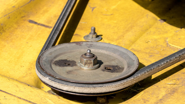 close up on lawn mower belt