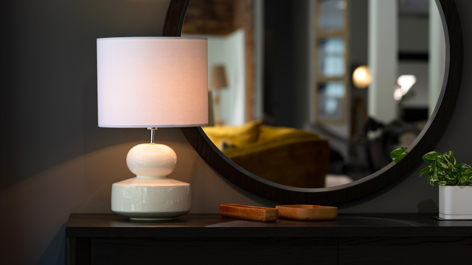 How To Select The Right Lampshade For Your Lamp