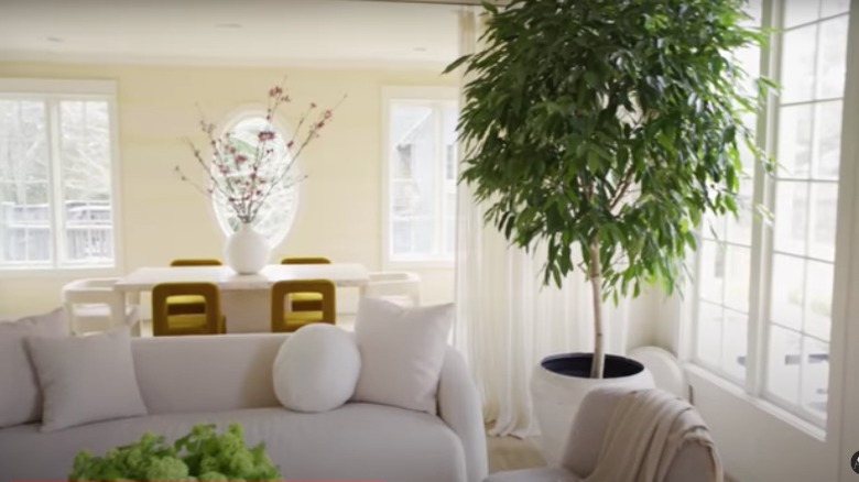 Kacey Musgraves's living room