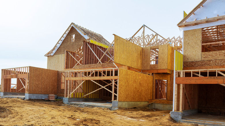 Stem wall foundation homes