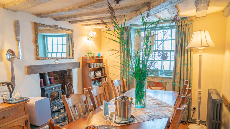 cottagecore dinning room
