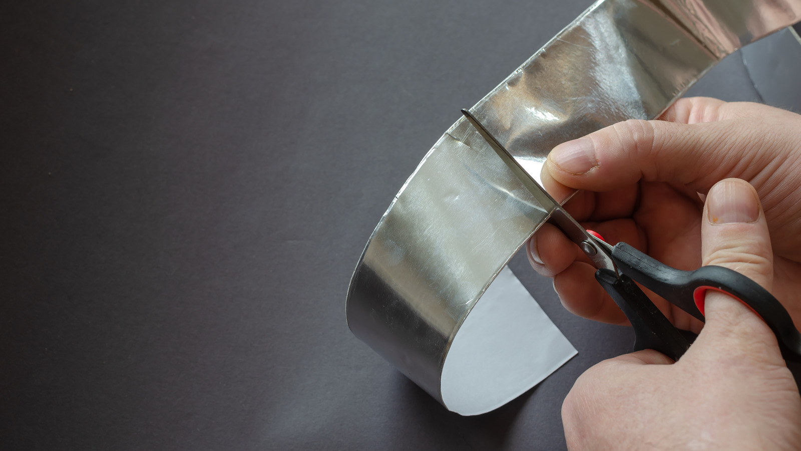 how-to-use-peel-and-stick-metal-trim-to-elevate-your-living-room