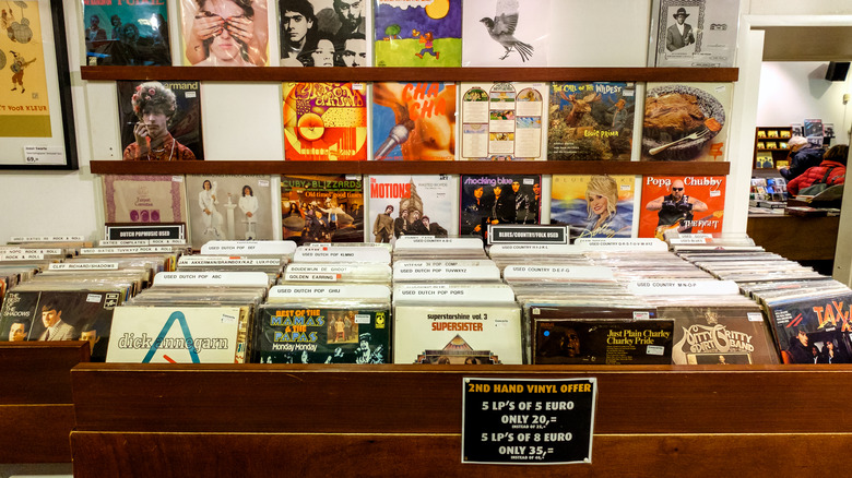Record store 
