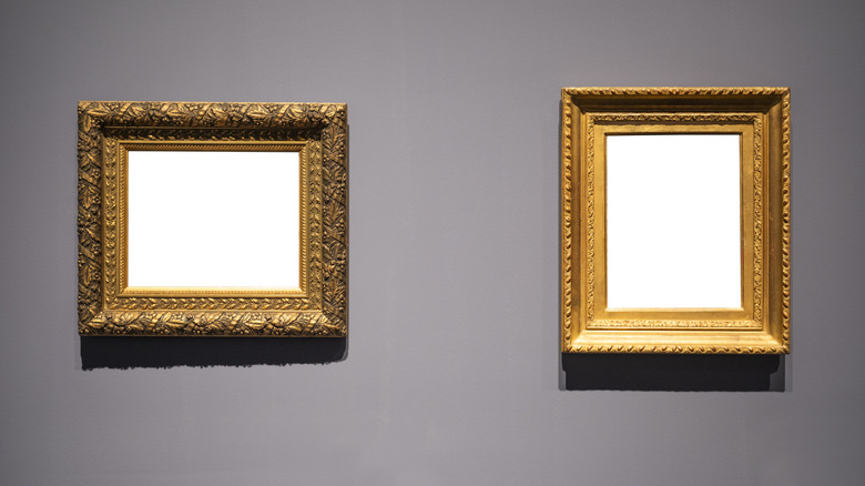 Vintage-style frames with no photos in middle