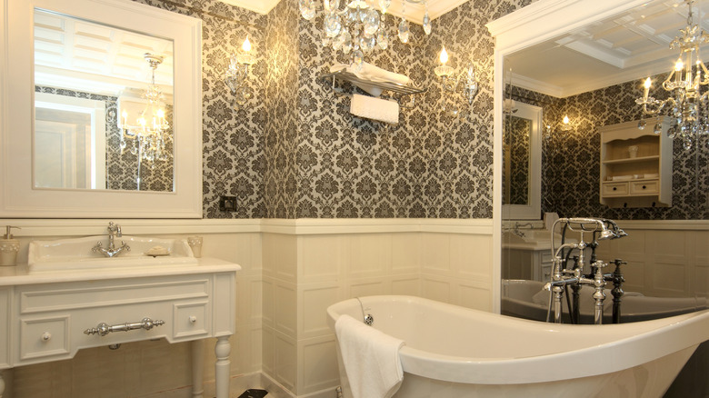 victorian bathroom 