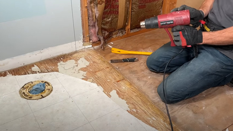 warming vinyl with heating gun