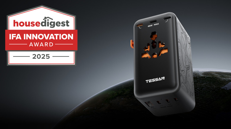 TESSAN Voyager 205 power adapter beside House Digest IFA Innovation Award badge