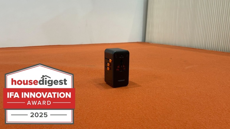 TESSAN Voyager 205 power adapter beside House Digest IFA Innovation Award badge