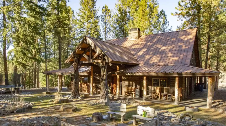 exterior of log cabin lodge