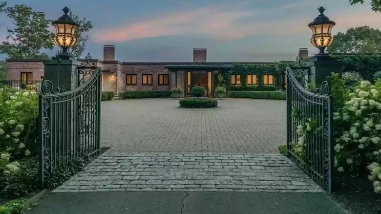 front gate home entrance