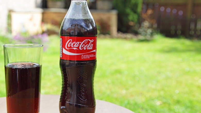 coca-cola on lawn table