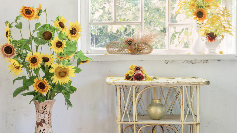 A room filled with sunflower-themed home decor