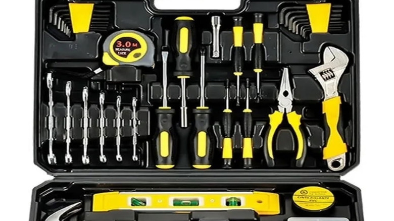 A selection of tools from the Goxawee hand tool set