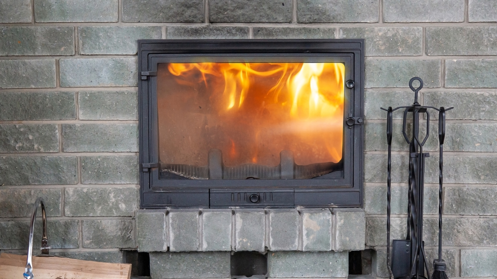 Is Vinegar The Key To Restoring Your Dull Fireplace Bricks?