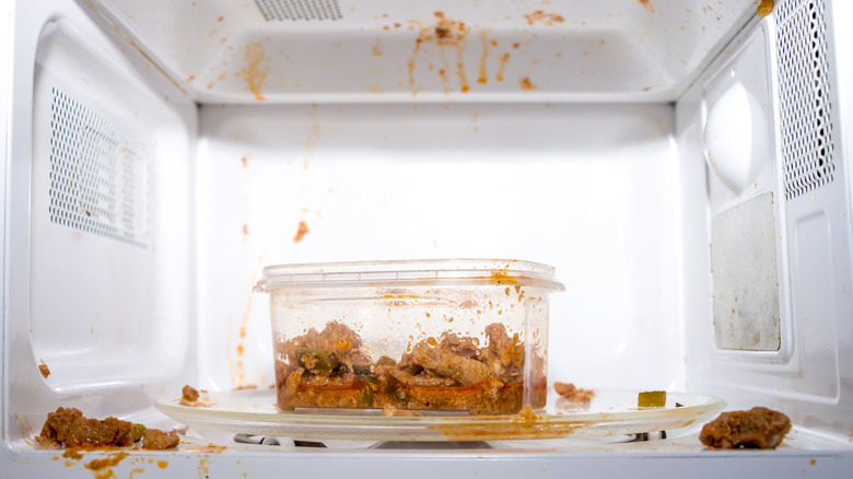 Messy food in microwave