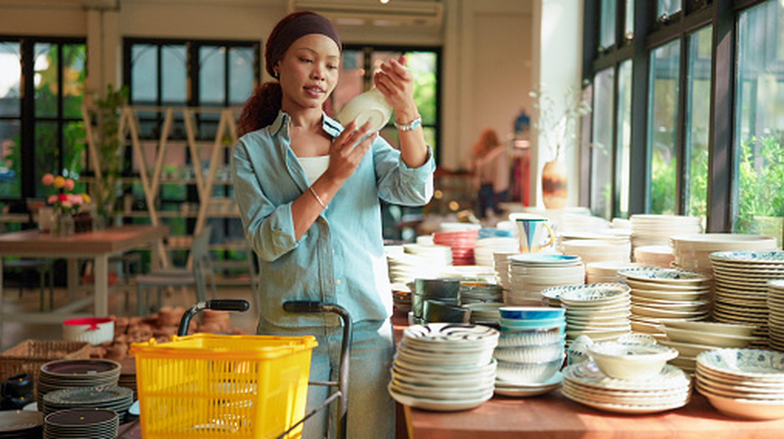 It Was Popular In The '70s — The Rare Pyrex Collection Worth Hunting For At Thrift Stores