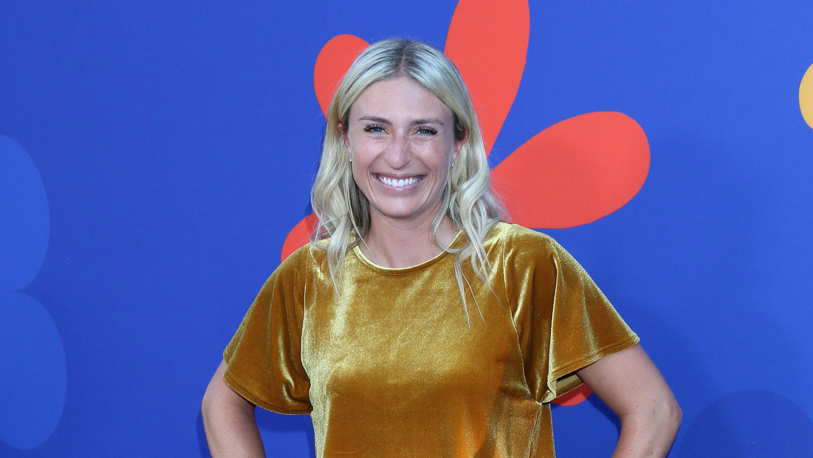 Jasmine Roth's Stylish Fence Adds Privacy Where You Need It (Without ...