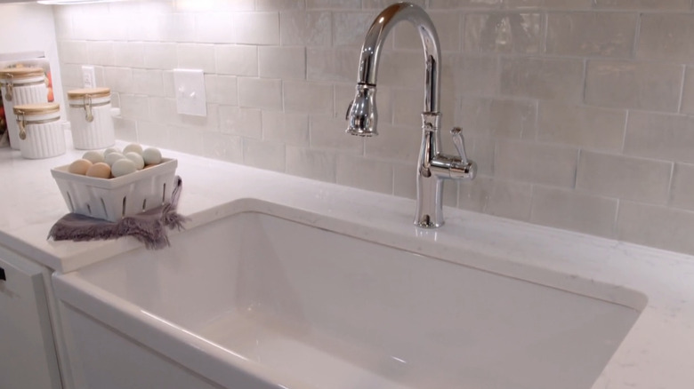 white subway tile in kitchen