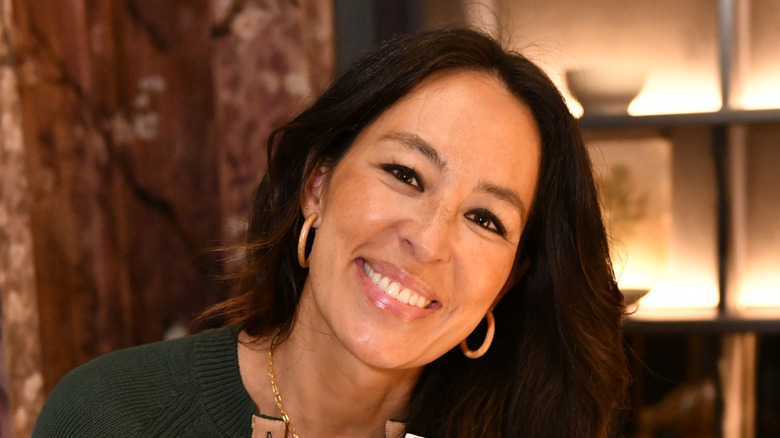 Joanna Gaines posing for the camera at her "The Stories We Tell" book launch luncheon at La Mercerie Cafe on November 07, 2022 in New York City.