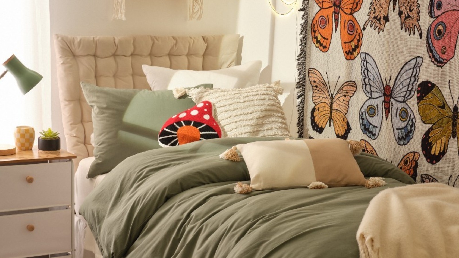 Dormify Founders Karen & Amanda Zuckerman's Decorating Dos And Don'ts