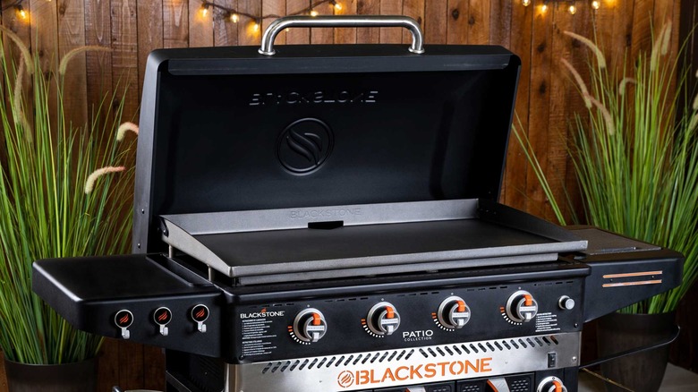 Blackstone griddle outside