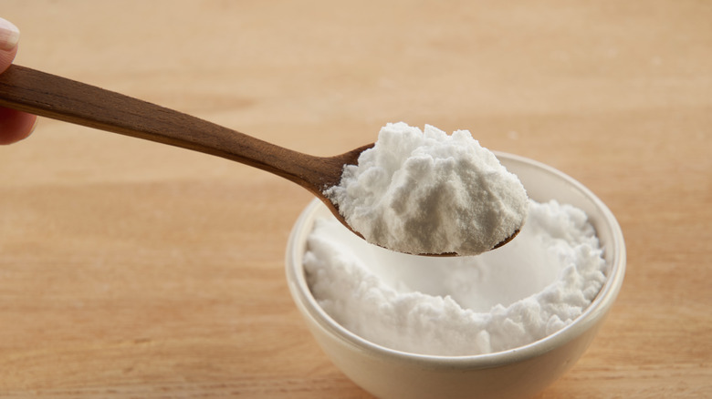 Spoonful of baking soda 