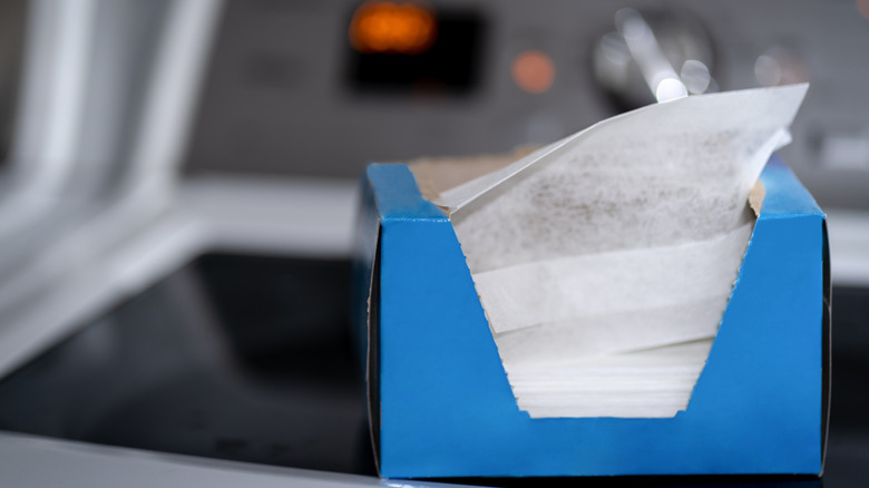 Close up of a box of dryer sheets