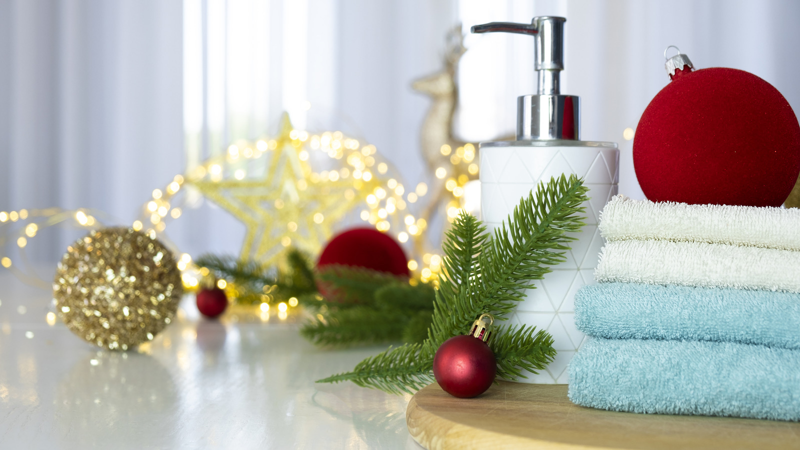 Keep The Bathroom Smelling Fresh For Holiday Guests With A Dollar Tree DIY