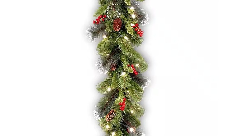 Crestwood Spruce Garland Clear Lights