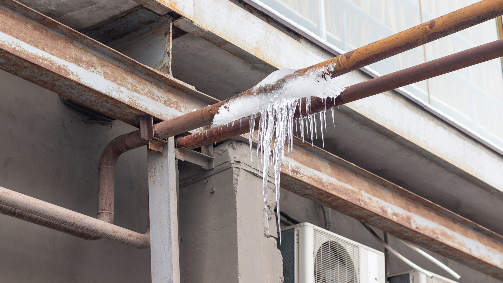 Know The Signs Of Pipe Damage After Freezing Weather