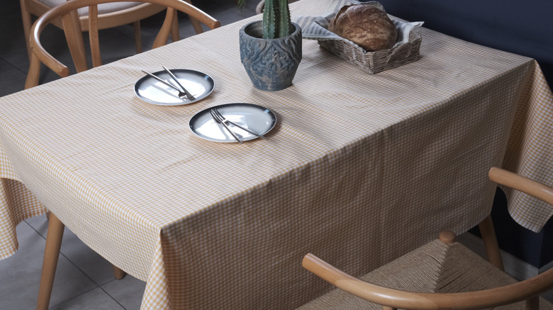 waterproof tablecloth on table