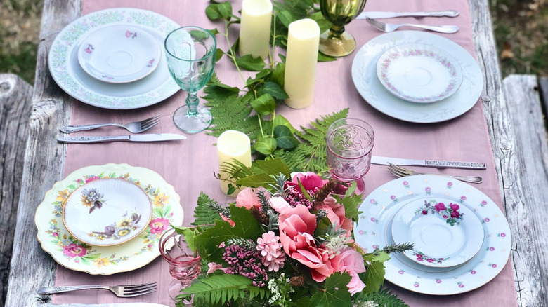 mismatched but coordinated tablescape