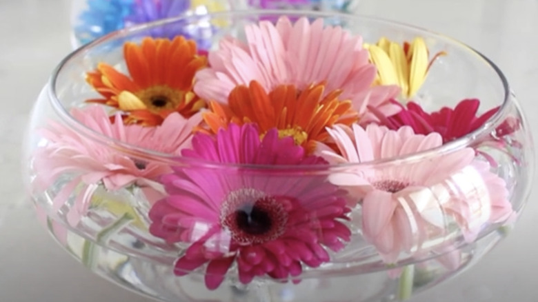 Floating floral arrangement
