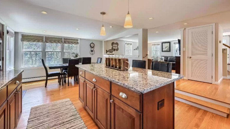 cozy traditional kitchen