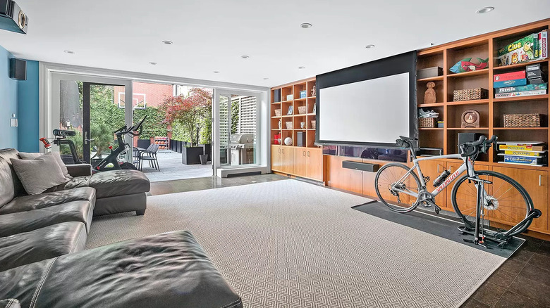 family room