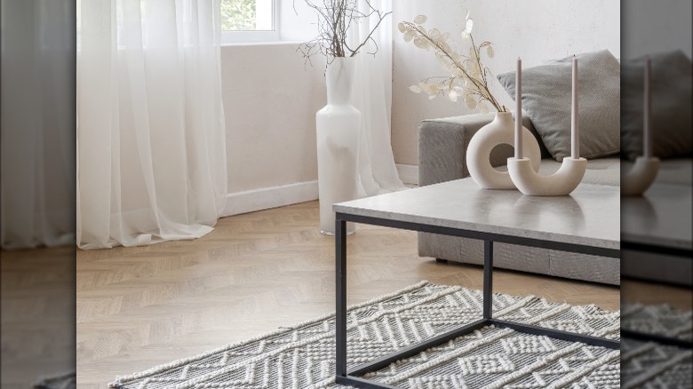 simple and neutral coffee table 